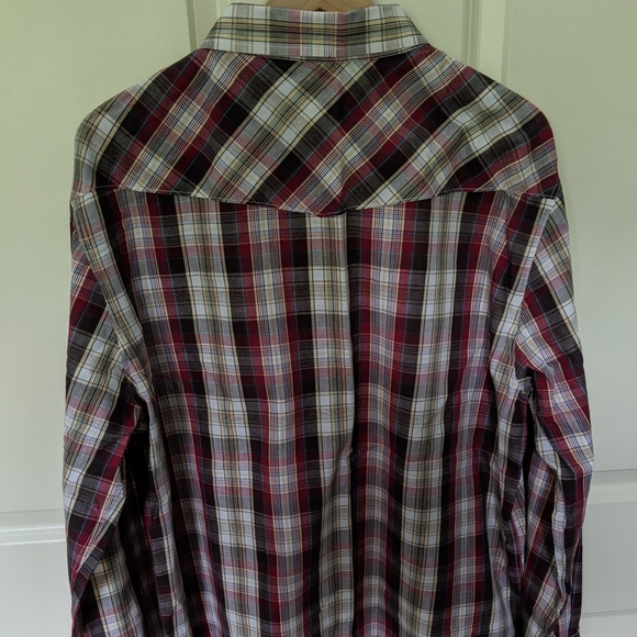 👣Levi's Red and Gold Plaid Western Shirt - Picture 3 of 3
